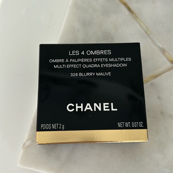 Chanel Les 4 Ombres - Picture 2 of 7